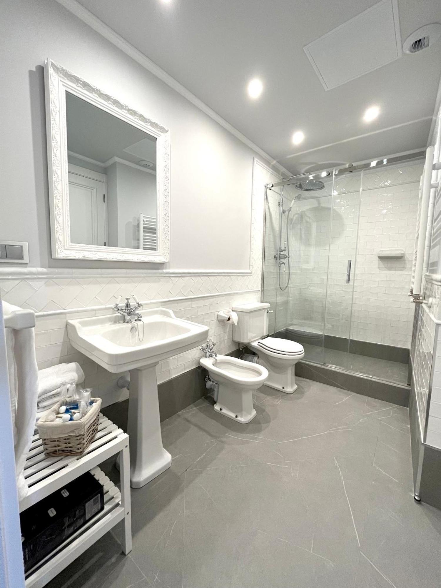 Apartamentos El Mirador Del Poeta سلامنكا الغرفة الصورة